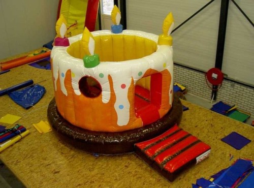 Springkussen Taartkussen